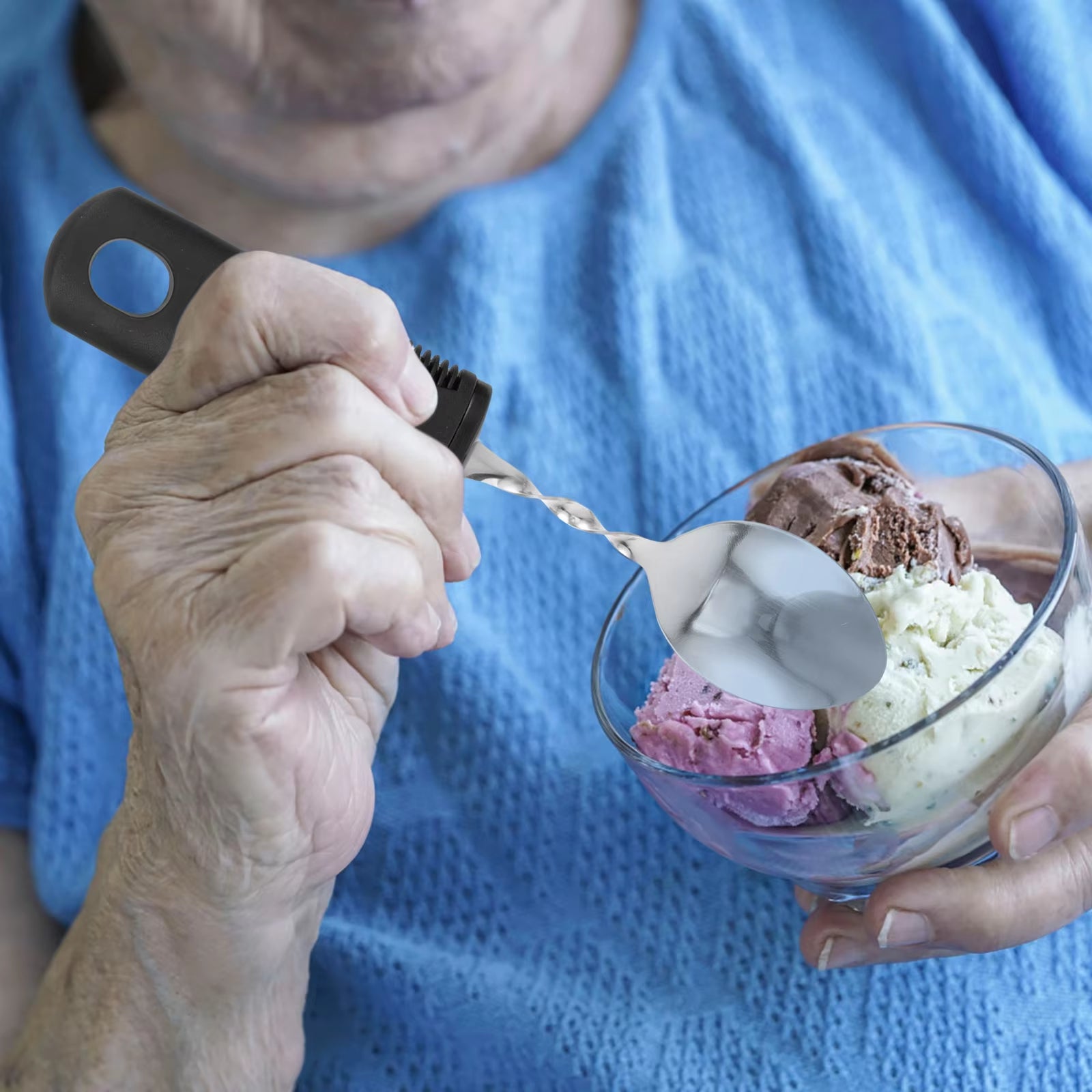 Cubiertos para personas con Parkinson